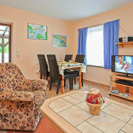 Cozy In Mueritz * فارين